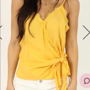 Yellow side tie tank. US size 6/M